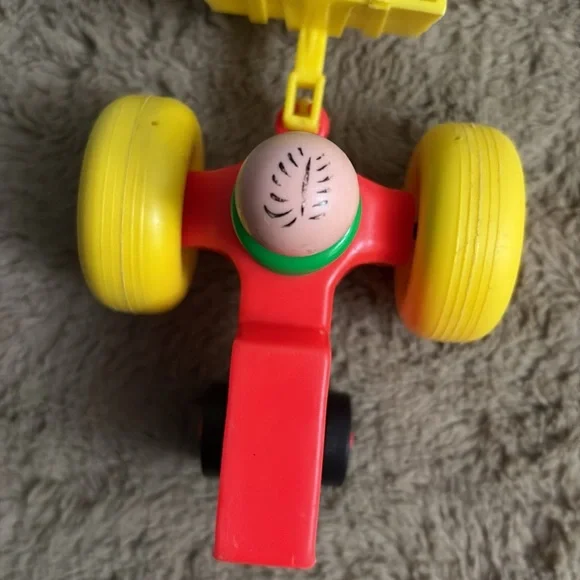 1970-1980 Fisher-Price Toy bundle (people, tractor, plane) - Picture 13 of 16